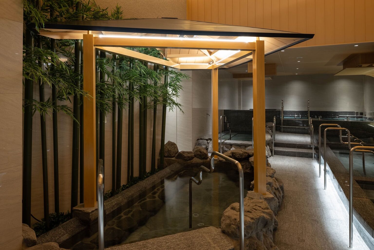 うめきた温泉 蓮 温泉